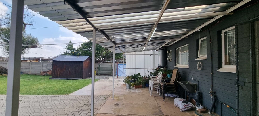3 Bedroom Property for Sale in Langenhovenpark Free State